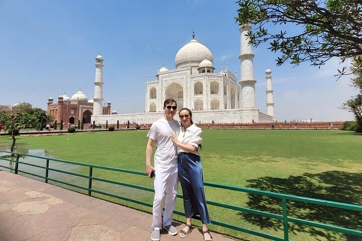 Tour di un giorno di Taj Mahal, Forte di Agra e Baby Taj da Delhi in auto