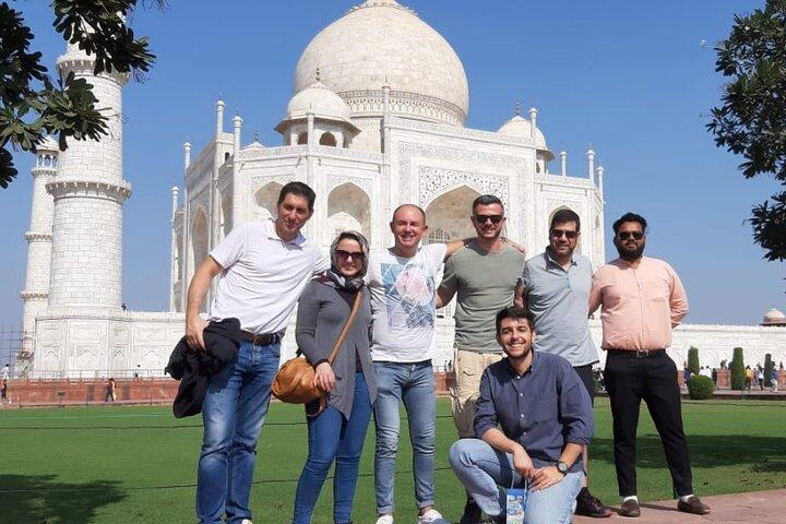 Tour di un giorno di Taj Mahal, Forte di Agra e Baby Taj da Delhi in auto