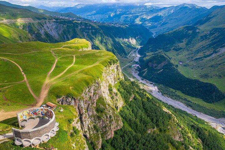 Tour di un'intera giornata a Kazbegi