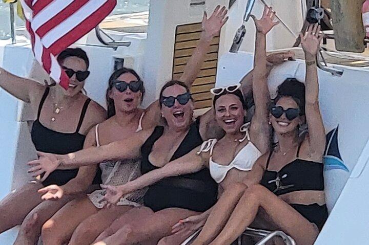 Private Morgensegel / Delfintour auf 50ft Fate, BYOB oder Catering