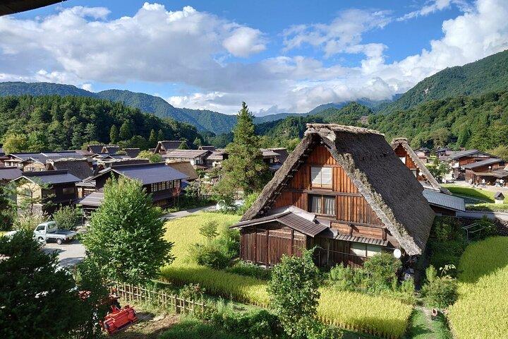 金沢から高山と白川郷へのプライベートツアー