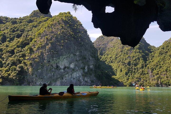 Lan Ha Bay Day Tour de Hanoi e Cat Ba Town - Boutique Serenity