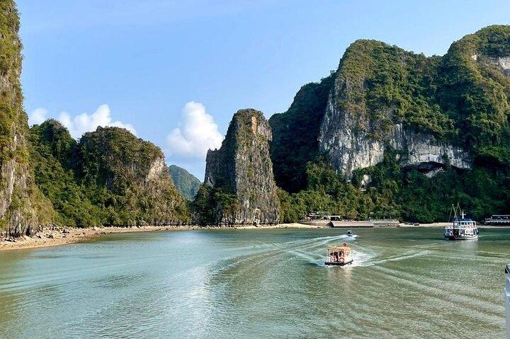 Ha Long Bay-dagcruise vanuit Ha Noi