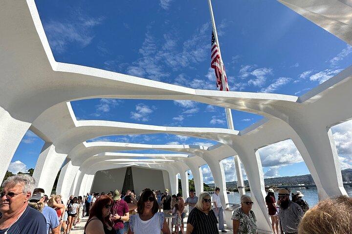 Oahu : Pearl Harbor USS Arizona Memorial Small Group Tour