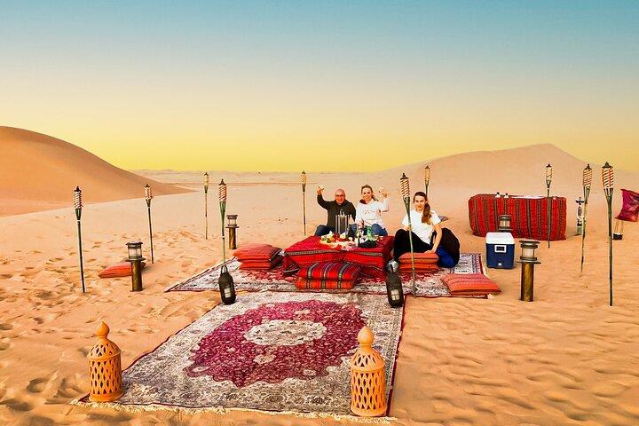 Dîner romantique privé dans les dunes à Abu Dhabi