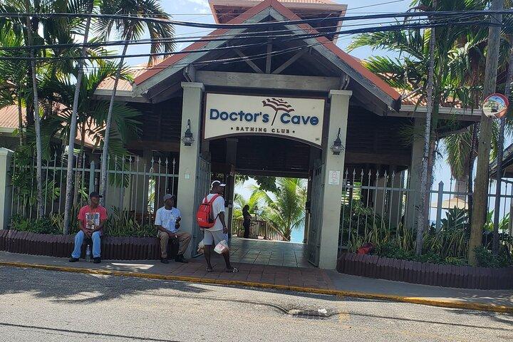 Shopping and Sightseeing Tour of Montego Bay City