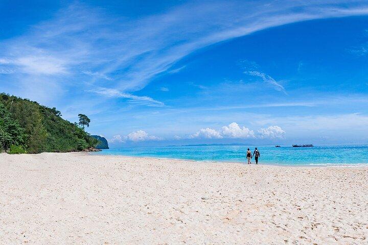 Excursão de lancha particular em Phi Phi e Bamboo Island saindo de Phuket
