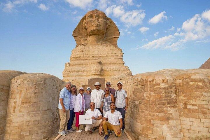 Visite privée des pyramides de Gizeh, du Sphinx + déjeuner et balade à dos de chameau