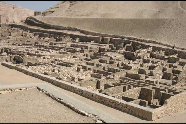 Day Tour To Habu Temple Valley Of Workers And Queens