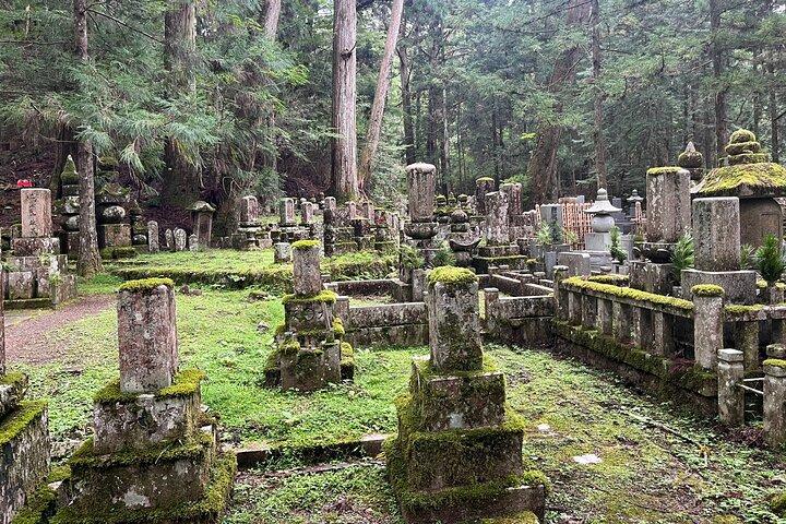 Full-Day Private Guided Tour to Mount Koya