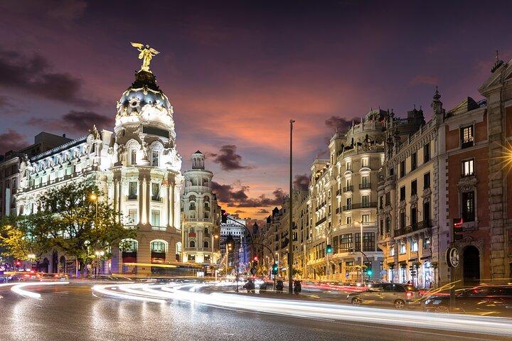 Nachttour met grote bus door Madrid