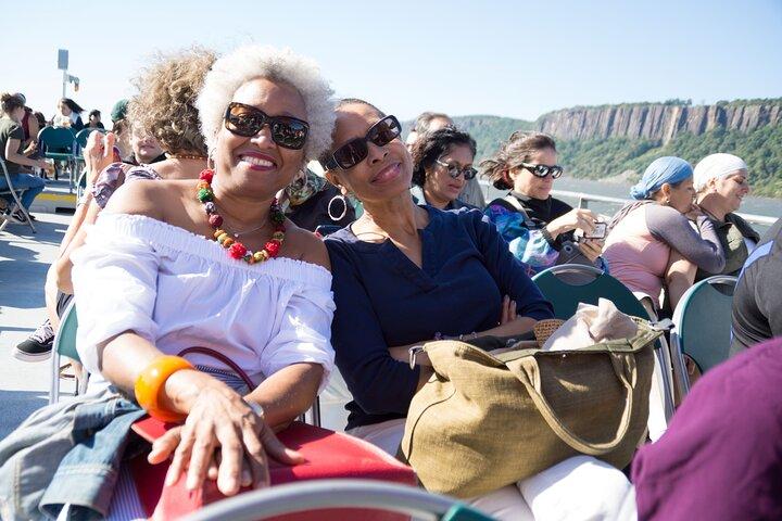 Circle Line: 4-hr Fall Foliage Oktoberfest Hudson River Cruise