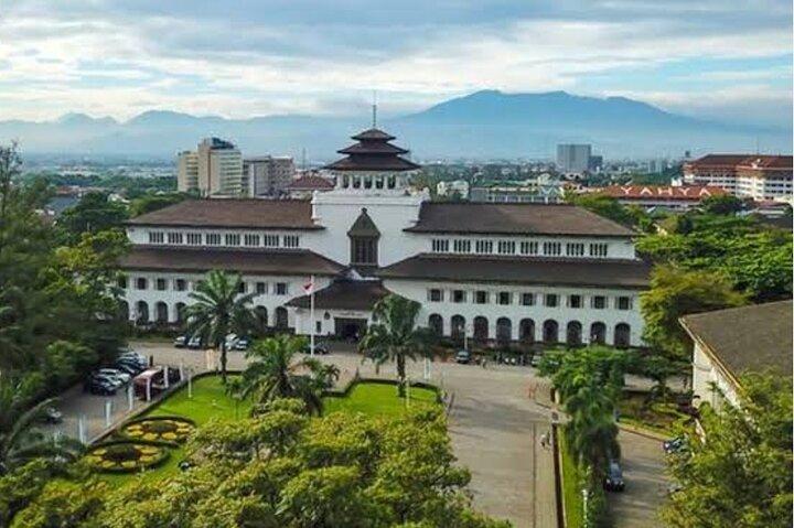 Tour privado guiado por el volcán y las burbujas pedregosas en Bandung