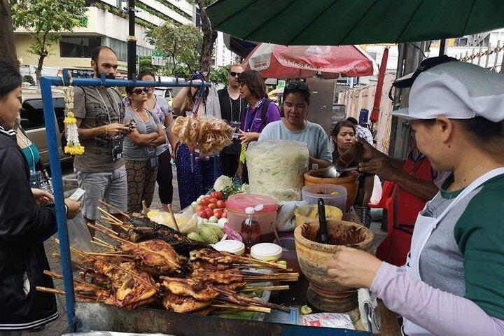 CHOB TUK TUK + Canal + Degustação de Comida