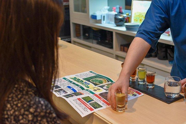 東京で日本茶の試飲付き抹茶体験