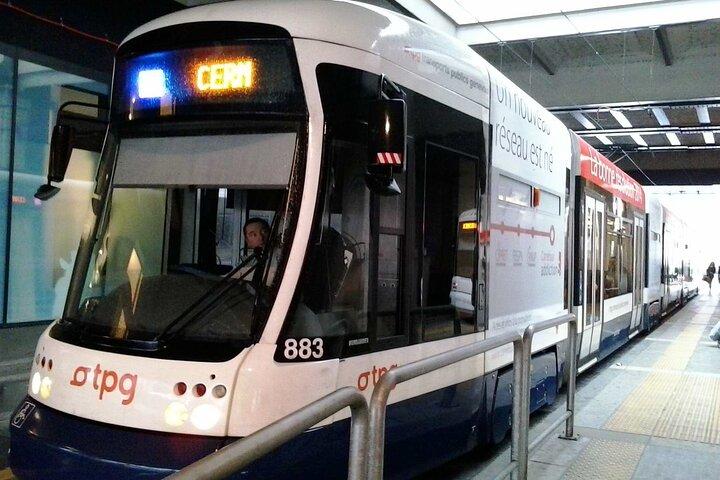 ジュネーブ コルナヴァン駅 CFF からホテルまでの専用送迎