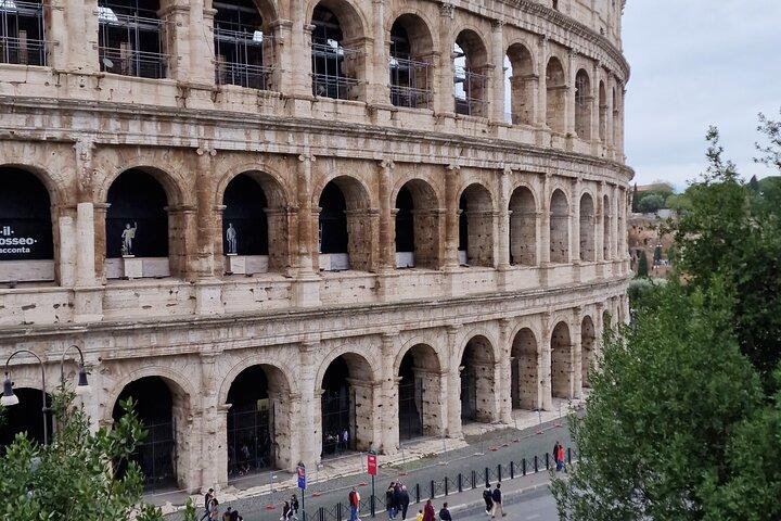 Roma Highlights : Tour panoramico in auto e a piedi