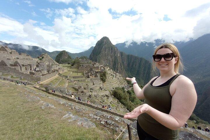 Eintägiger Besuch von Machu Picchu im luxuriösen Vistadome-Zug.