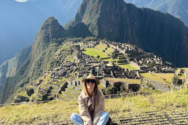 Eintägiger Besuch von Machu Picchu im luxuriösen Vistadome-Zug.