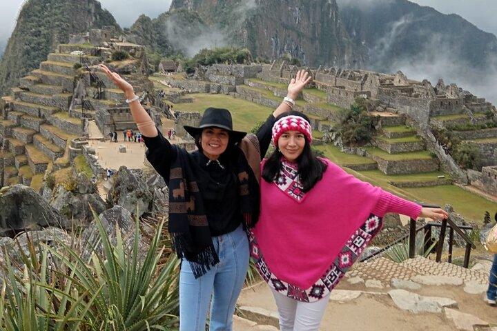 Eintägiger Besuch von Machu Picchu im luxuriösen Vistadome-Zug.
