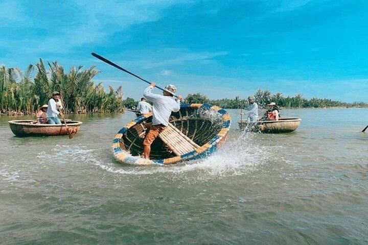 Hoi an Coconut Boat & Hoi an Ancient Town(Option Marble Mountain)