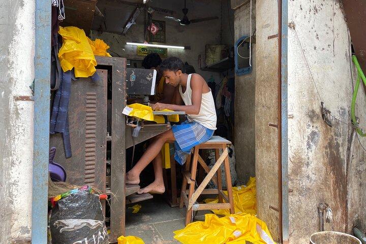 Private Dharavi Slum Tour in Mumbai with Local Guide