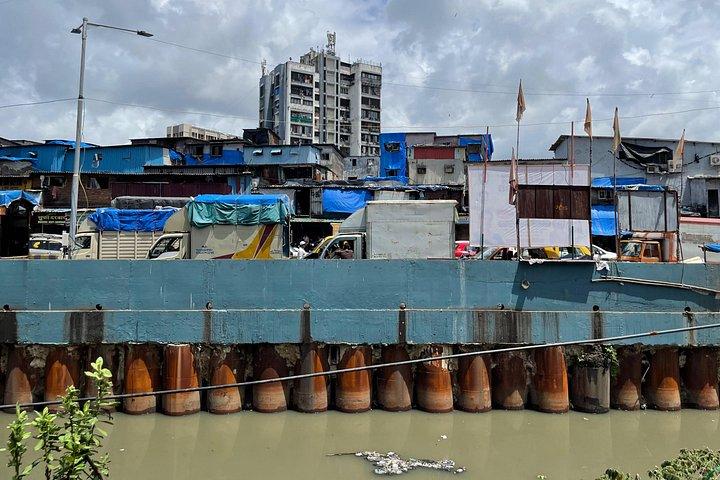 Private Dharavi Slum Tour in Mumbai with Local Guide