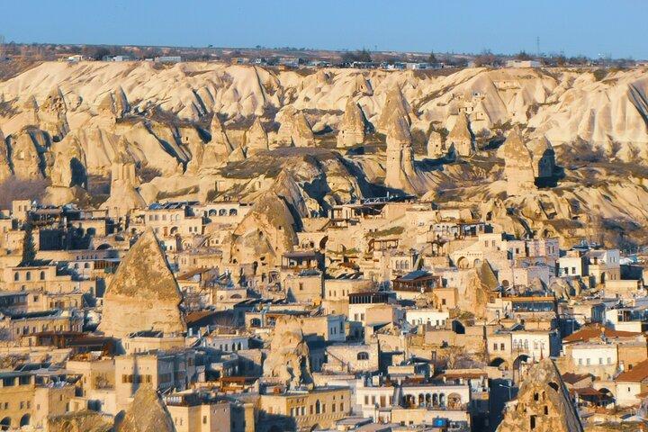 Cappadocia in One Day from Istanbul: Private Tour with Flights