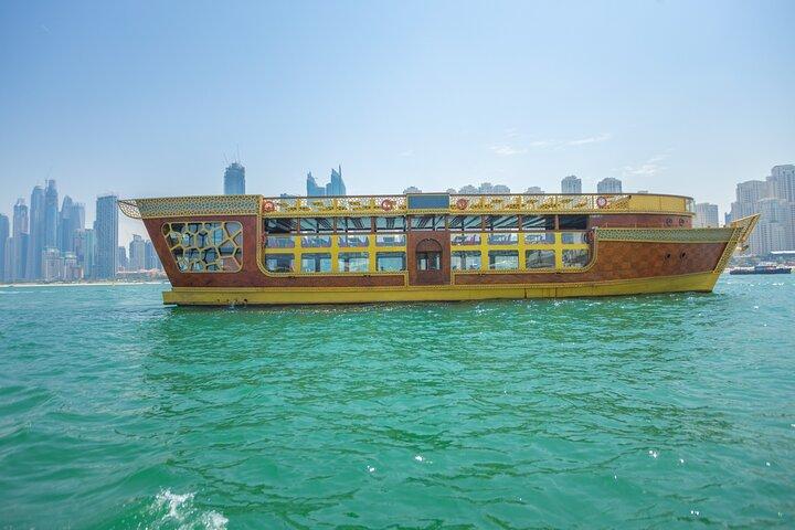 Dubai: Tour in crociera Dhow con cena