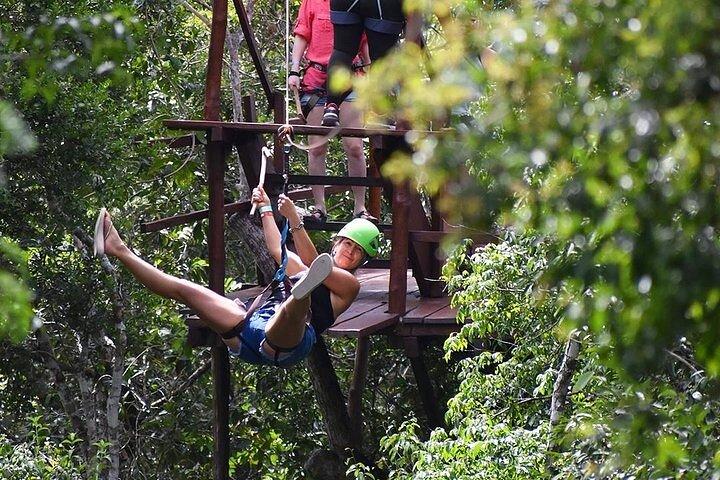 Zapote Cenotes Adventure Tour Parco preistorico