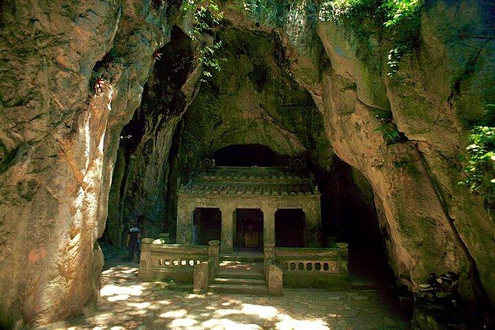 Marble Mountains and Hoi An Group Tour