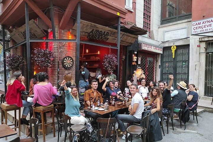 Tour di un'intera giornata a Istanbul sotto i piedi Europa, Asia, cibo e traghetti