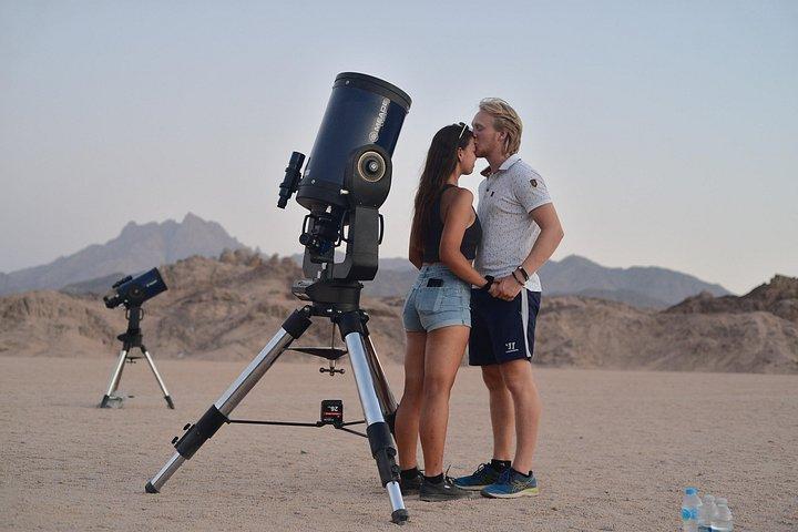 ハルガダ：サファリ 4x4 ジープ、ラクダ乗り、ディナー、星空鑑賞