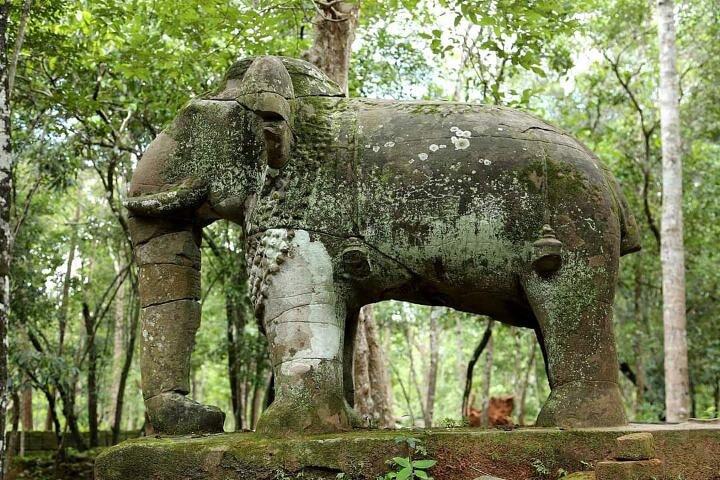 Heldagstur til Beng Mealea og Koh Ker-templet