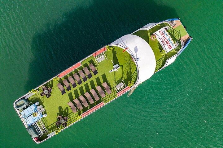 Hércules Luxury Halong Day Trip, cruzeiro 5 estrelas com buffet de almoço