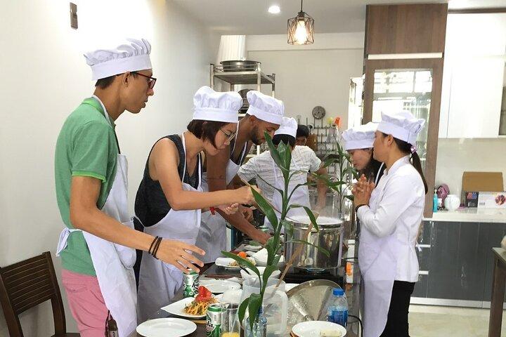 Experimente aula de culinária e viagem de bicicleta em Ho Chi Minh