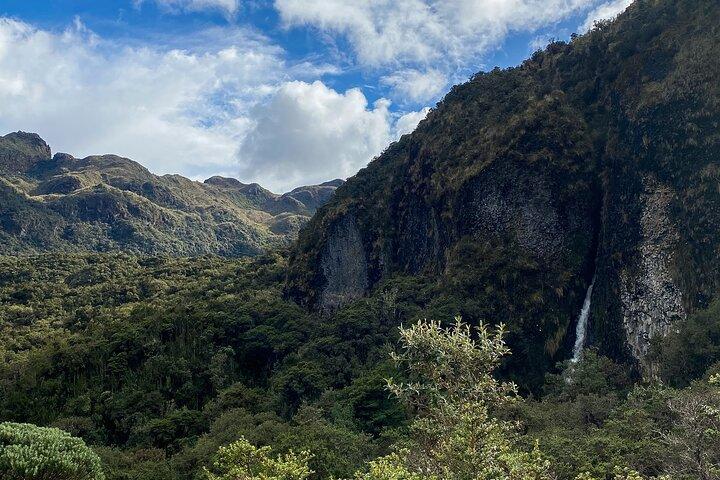 Tour Privado de un Día por el Páramo y Aguas Termales Papallacta