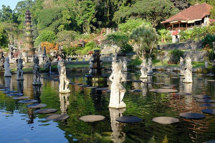 プライベートバリインスタゲートオブヘブン寺院ツアー＆朝食