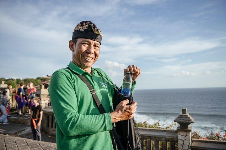 Skip The Line Tour: Uluwatu Temple och Kecak Fire Dance Tour – halvdag