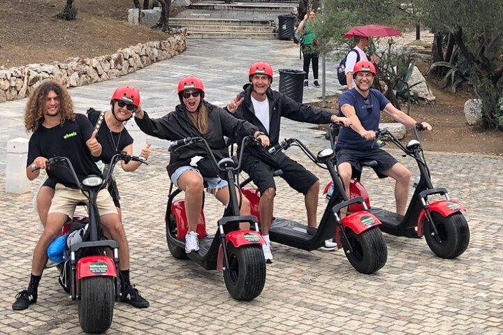 Athens Acropolis Officielle E-Scooter Guided Tour Fedt E-Bike