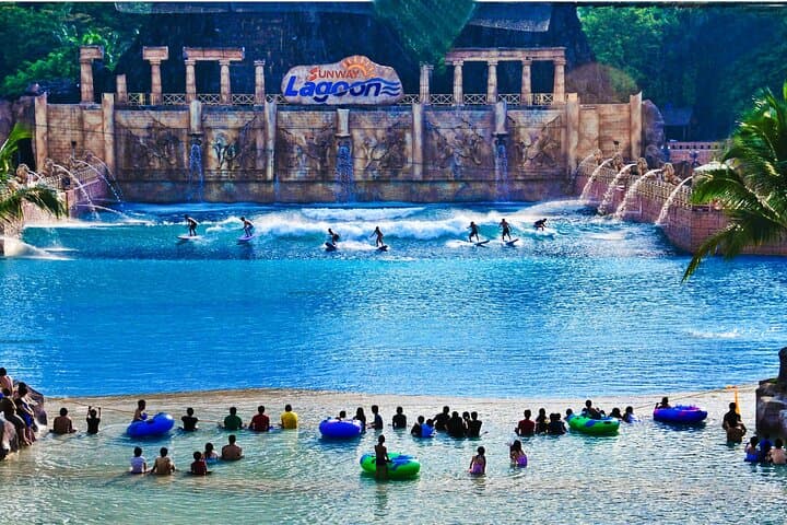Full Day Trip from Kuala Lumpur to Sunway Lagoon Park