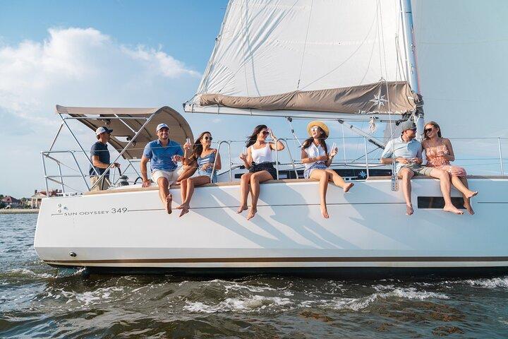 Charter a vela privato con capitano, BYOB