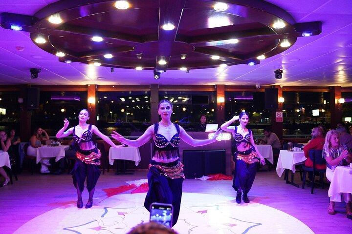 Istanbul: Luxury Dinner & Traditional Dance Bosphorus Cruise