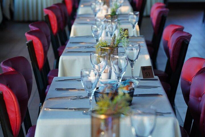 Istanbul: Luxury Dinner & Traditional Dance Bosphorus Cruise