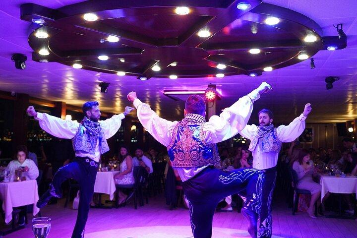 Istanbul: Luxury Dinner & Traditional Dance Bosphorus Cruise