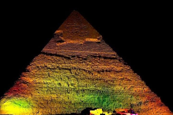 Dinner with Light and Sound Show in Pyramids of Giza