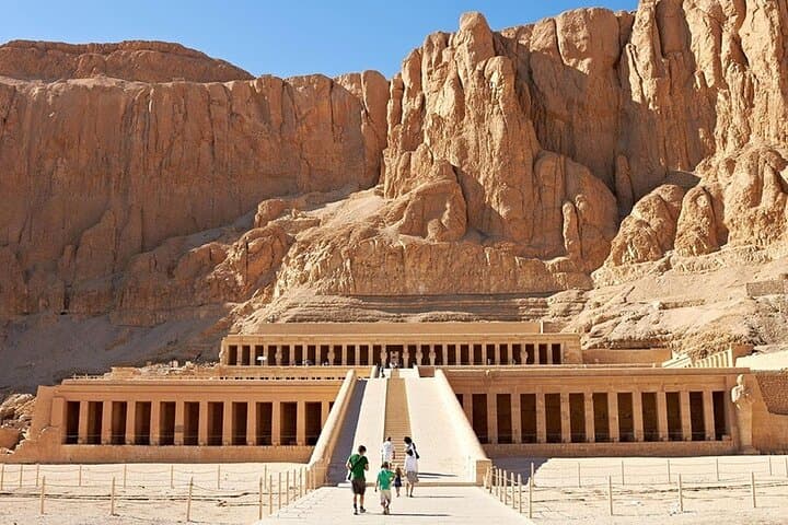 Private Full Day Tour of Luxor west Bank Tombs and temples