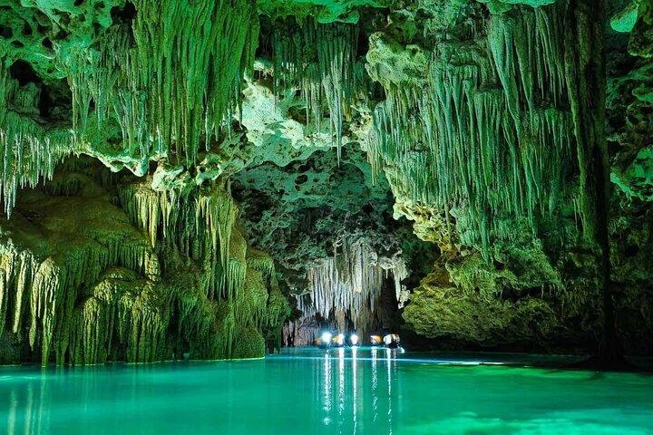 Tour de Día Completo a Río Secreto desde Cancún & Riviera Maya