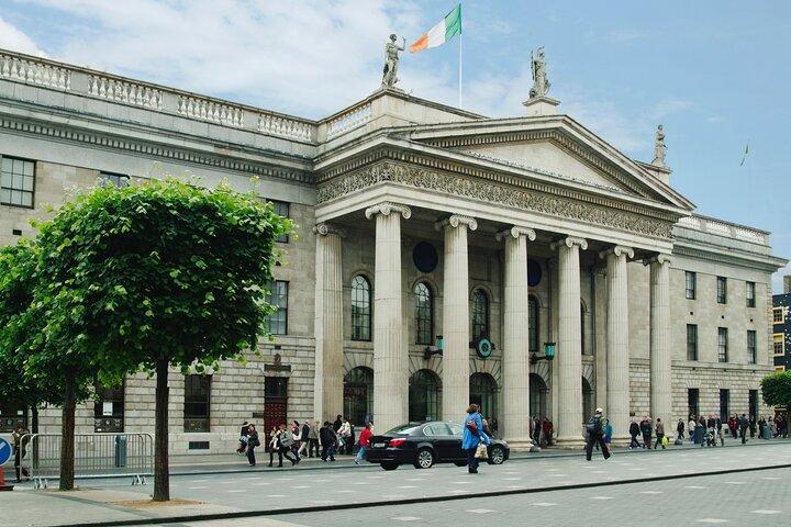 Volledige dag privékusttour in Dublin vanuit de haven van Dun Laoghaire