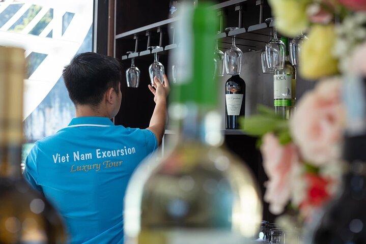 豪華クルーズで行くハロン湾のベストツアー 6時間クルージング